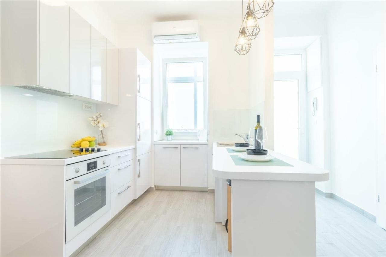 Apartment Alba Rijeka Extérieur photo